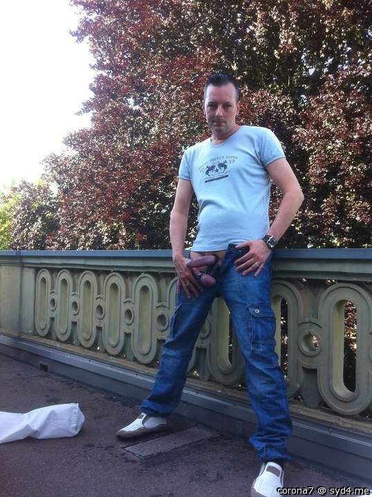 Adult image from corona7