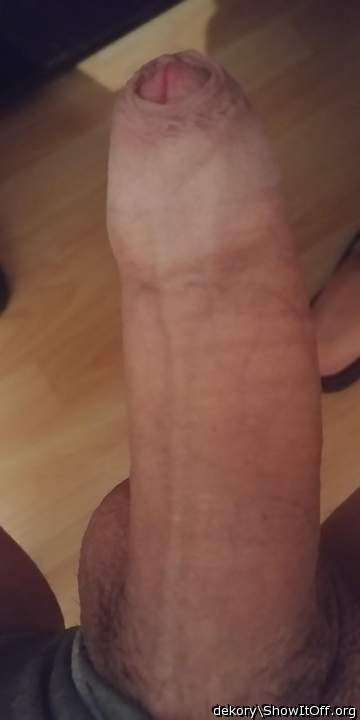 Adult image from dekory