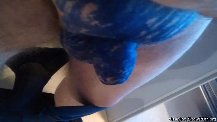 Adult image from zizelyian