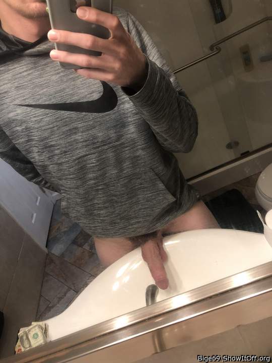 Adult image from Bige69