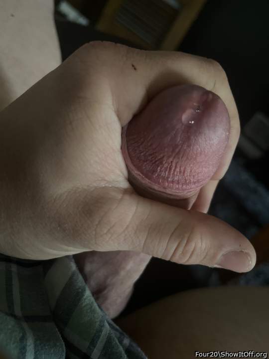 i want that drop rubbed all over my clit 🥺