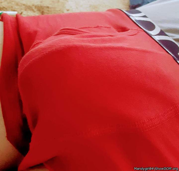 Look at that Huge ass Bulge OMG!