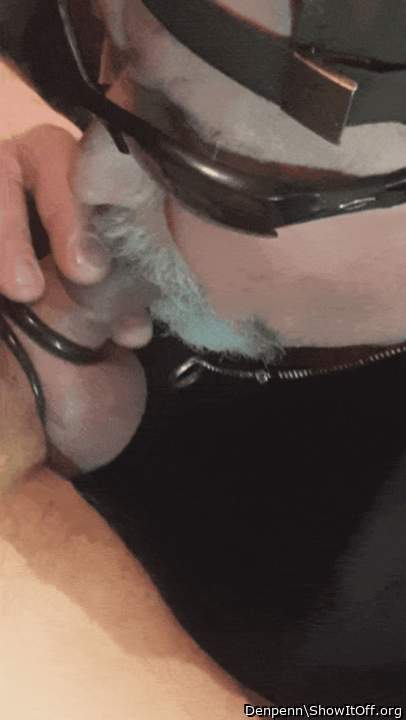 Adult image from Denpenn