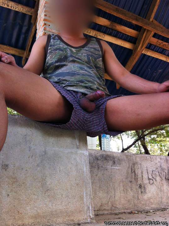 Adult image from cummobsessed