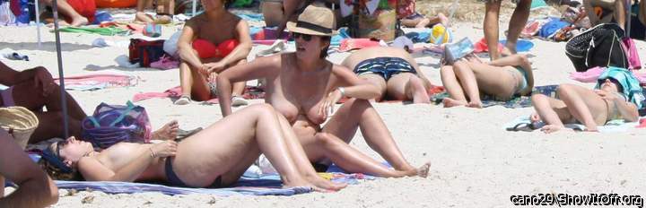Milf power tits!