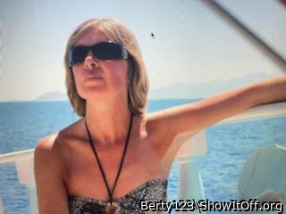 Adult image from Berty123