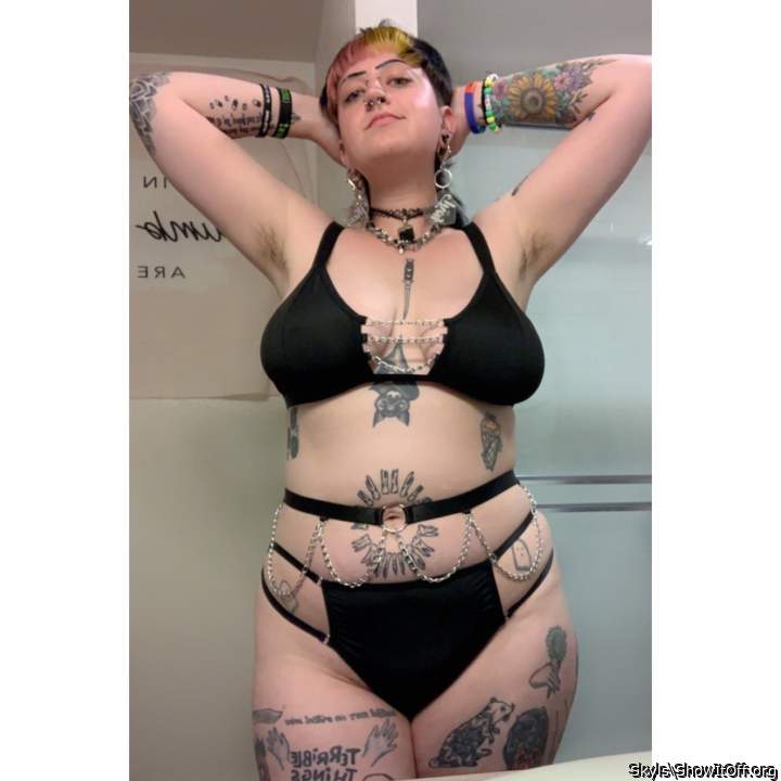 Adult image from Skyls