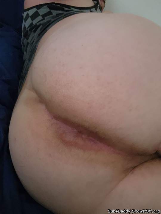 Adult image from Sub4Daddy