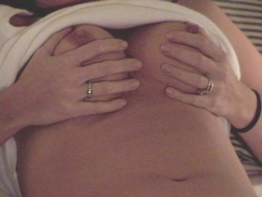 ggirls tits