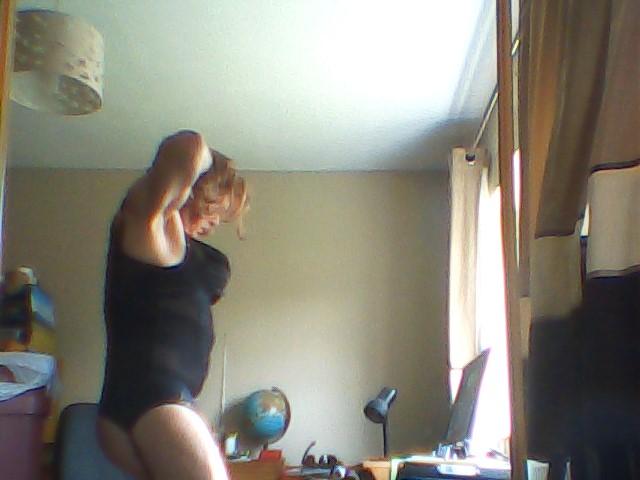 Adult image from SluttySarah069