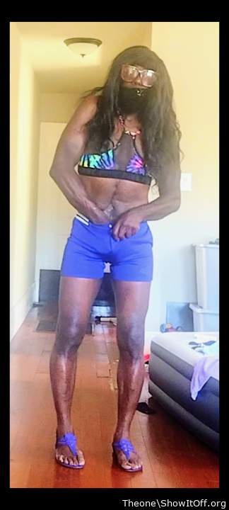 I told him wait till I pull my dick out oh u gone suck it