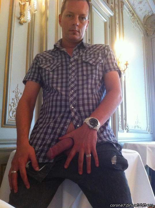 Adult image from corona7