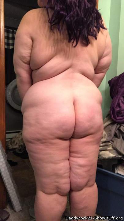 Step mom pics found on her laptop i bought from her