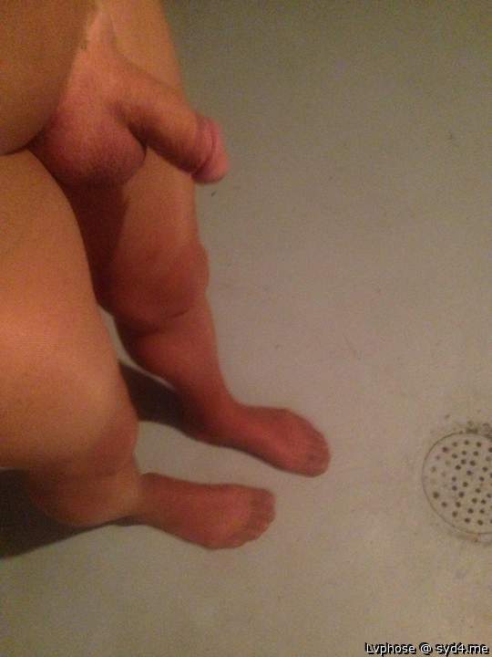 Customized suntan hose and no one around for any fun!