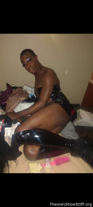 My homie from the block said he always wanted to be that bitch