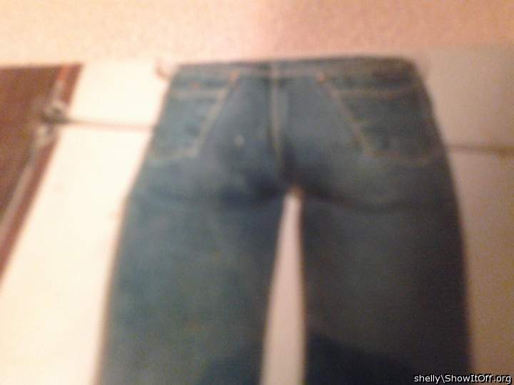 tightjeans n pantylines