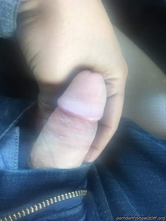 Adult image from Porndom