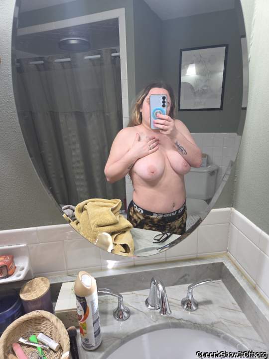 Wow! Gorgeous soft tits! Love to suffocate in them! Love ur 