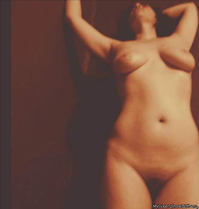 Wonderful image, great pose.      