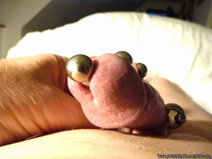 Adult image from RickyW2009