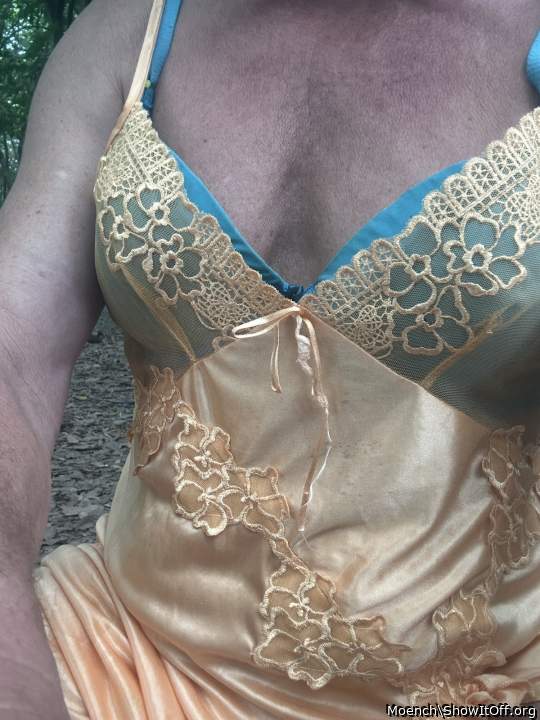 So beautiful. So smokin sexy Hot�