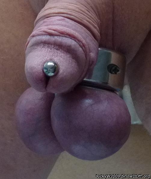 Adult image from RickyW2009