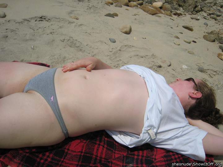 Adult image from Shesnude