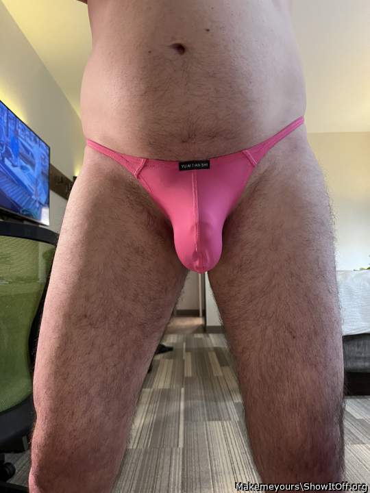 Big Beautiful Sexy Man. I want all of you�