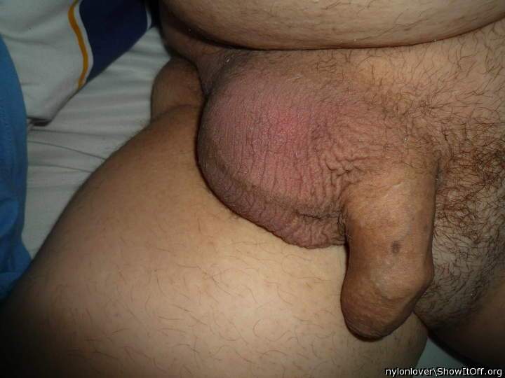 Adult image from nylonlover
