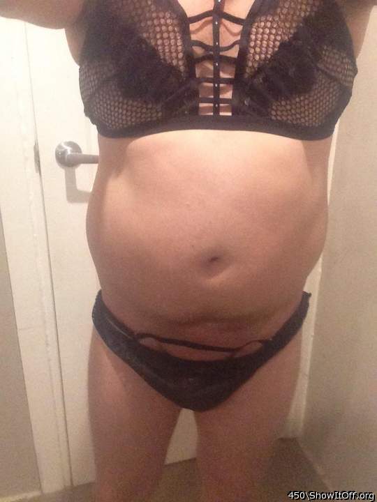 this girl i love to fuck 