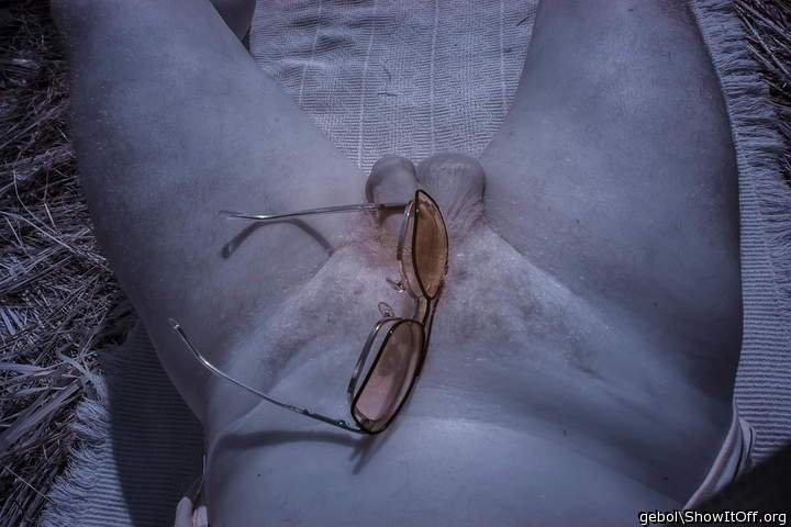Adult image from gebol