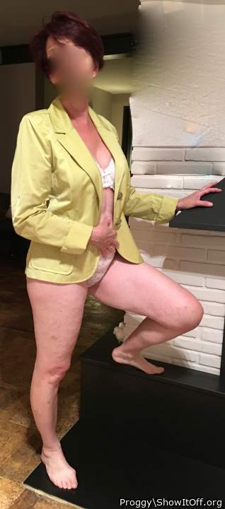 My mature horny wife does a striptease for you