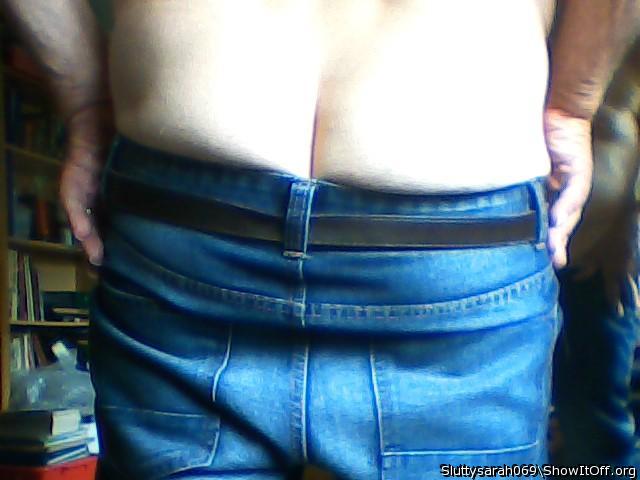 Adult image from SluttySarah069