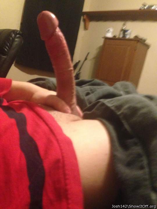 Mm yummy. The things I want to do to that 😈😘