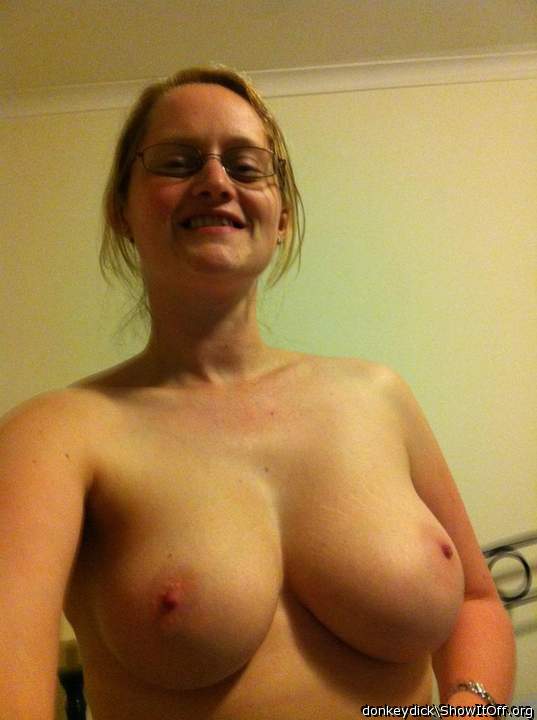 I like your big boobed girl.    