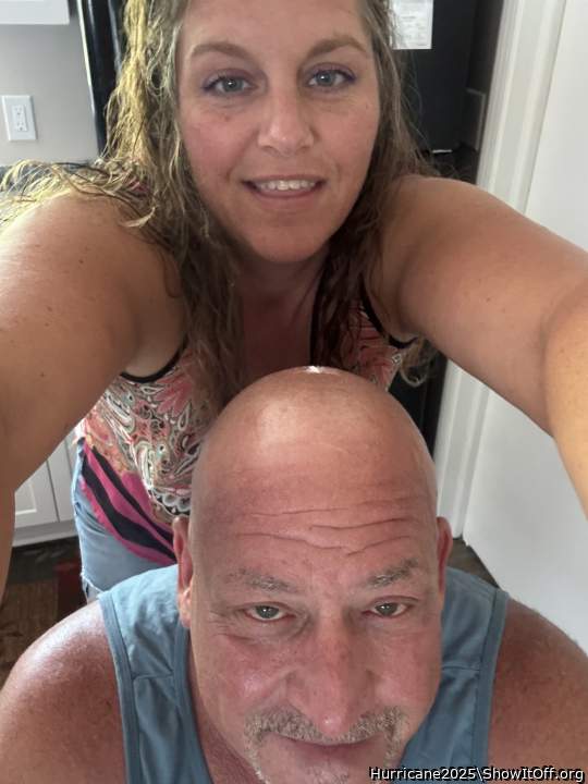 Hi sexy couple 