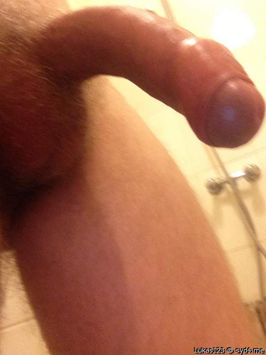 OW WOW ! What a nmagnificent cock !!    