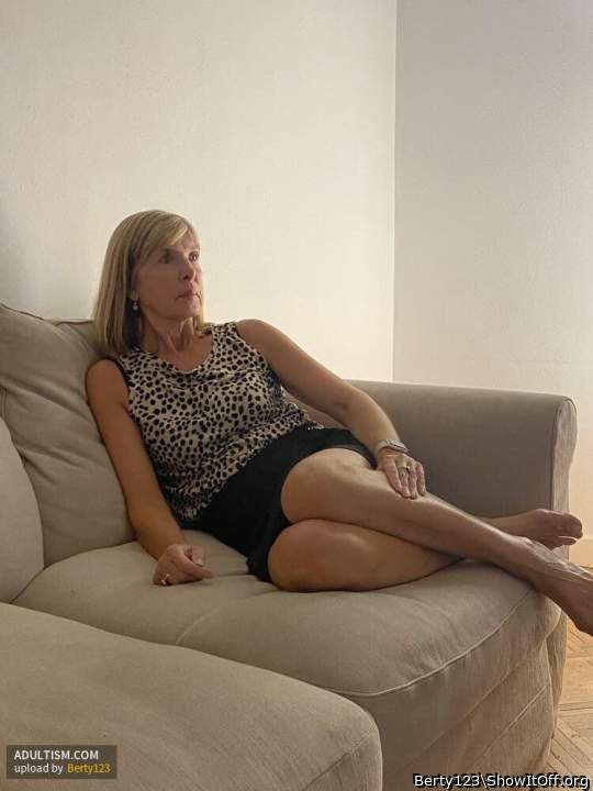 Throw your leg over the arm of that couch and watch me eat y