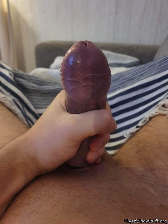Adult image from Ulyez