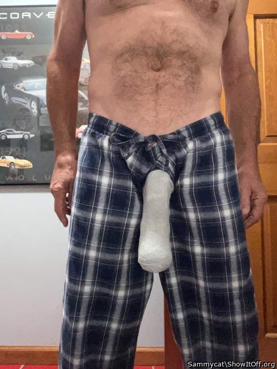 It’s chilly here! The boys need some nice warm socks !