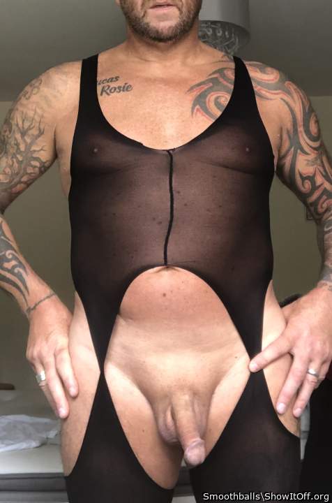 I luv ur outfits. And you hot sexy body.   