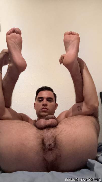 I would love to give you a really long, deep tongue fuck�  