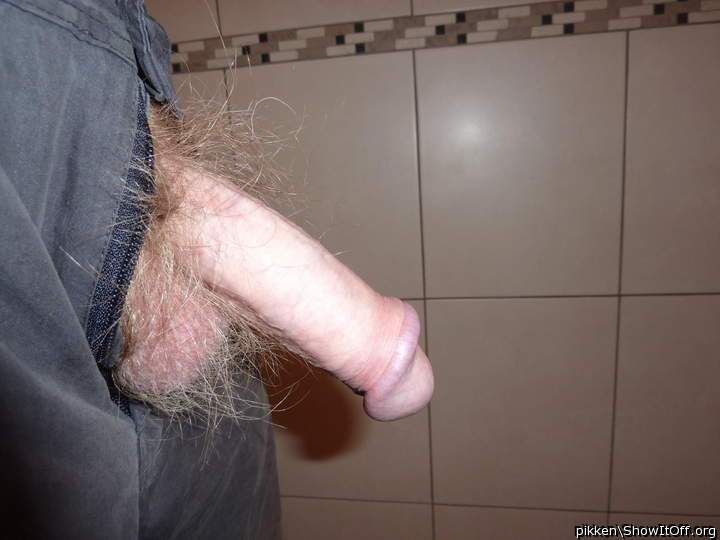 Adult image from pikken