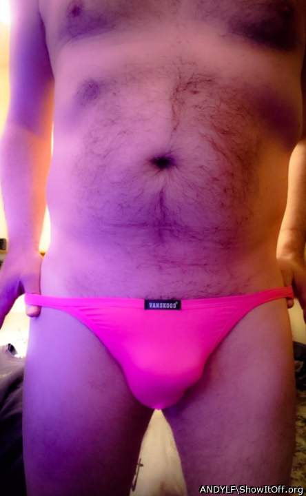 Mmmmmm I�ll tug em off with my teeth�