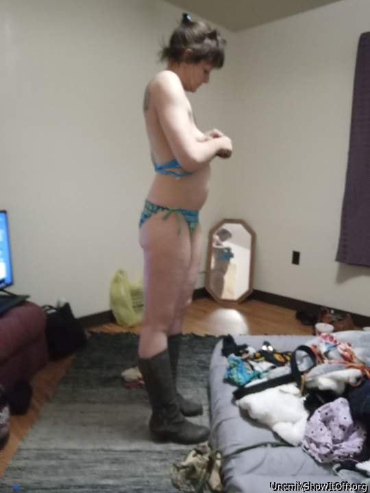 Adult image from Uncmi