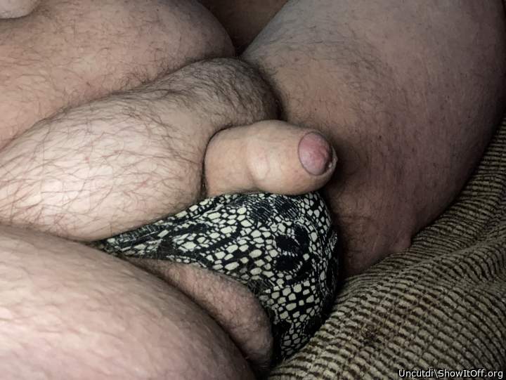I love your uncircumcised cock 