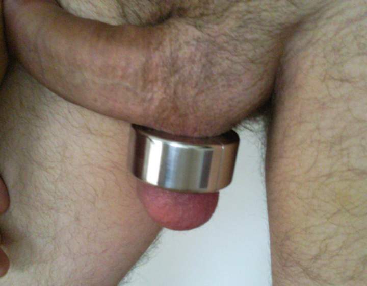 Adult image from xander69
