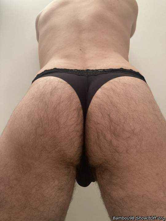 woof....nice beautiful ass  