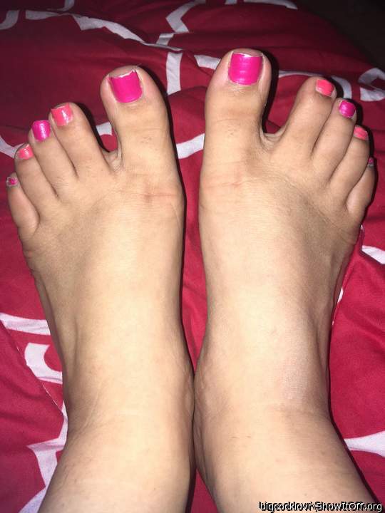 Yum. They deserve fresh and warm cum covering!