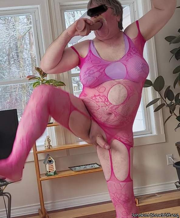 Dmn sexy whore! 